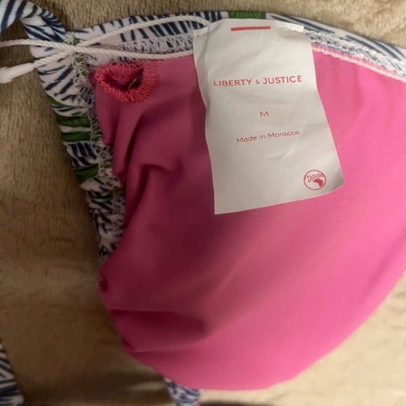 NWT tropical print halter bikini top regular size medium by Liberty & Justice - Picture 12 of 14